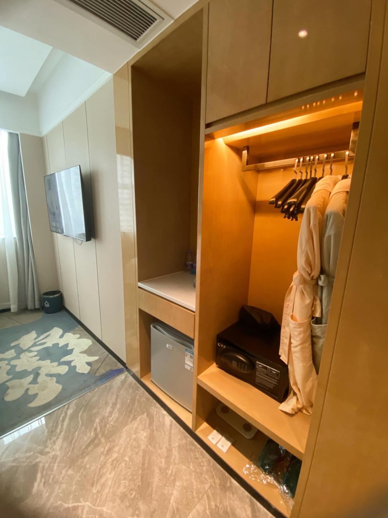 Paco Hotel Shenzhen Luohu Port ภายนอก รูปภาพ